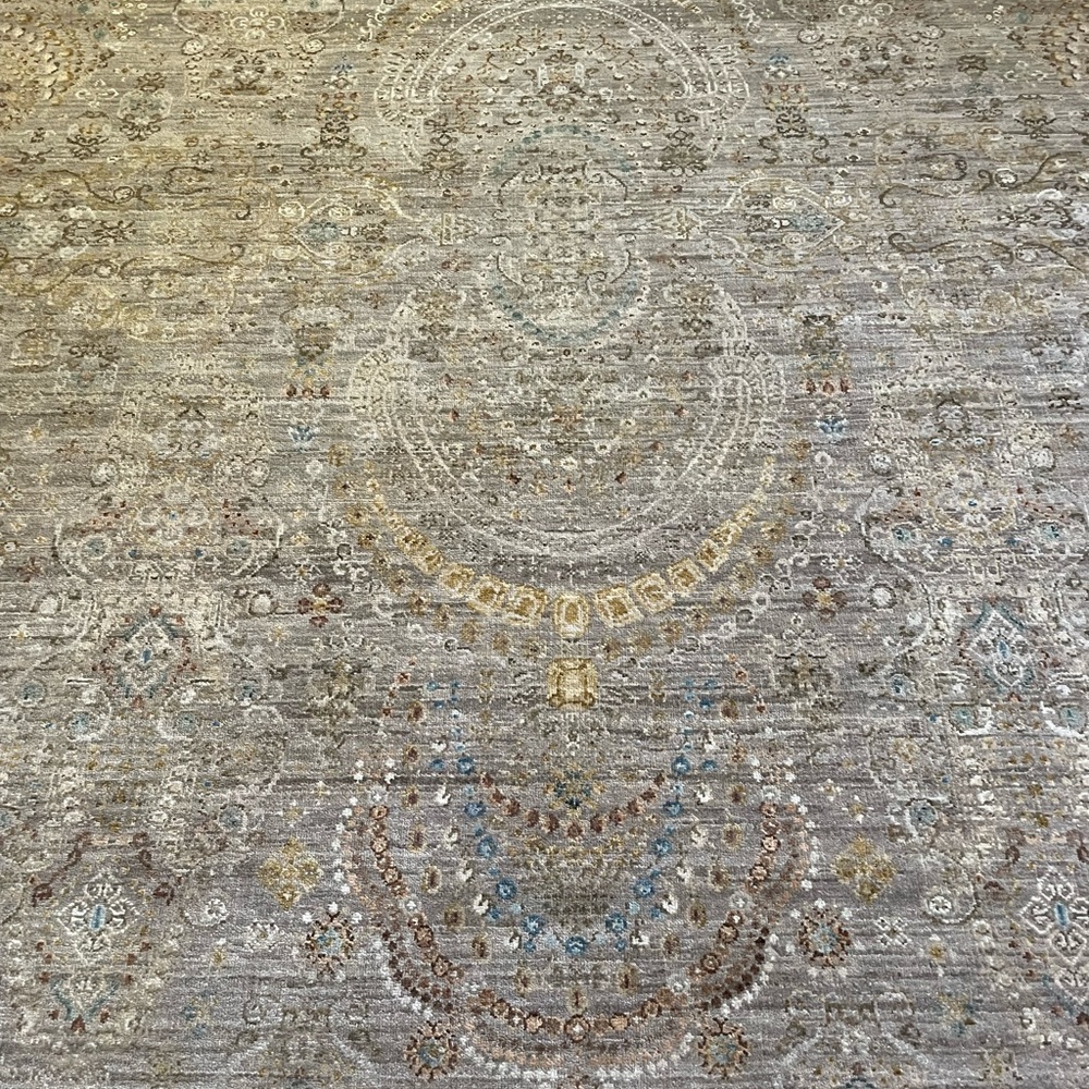 Hand-Knotted Wool Rug(5 x 7) - Picture 2 of 6